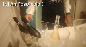 [P22] Palatul Noblesse, strada Sfinților, București » foto by Mioritik
 - 
<span class="allrVoted glyphicon glyphicon-heart hidden" id="av1396719"></span>
<a class="m-l-10 hidden" id="sv1396719" onclick="voting_Foto_DelVot(,1396719,3511)" role="button">șterge vot <span class="glyphicon glyphicon-remove"></span></a>
<a id="v91396719" class=" c-red"  onclick="voting_Foto_SetVot(1396719)" role="button"><span class="glyphicon glyphicon-heart-empty"></span> <b>LIKE</b> = Votează poza</a> <img class="hidden"  id="f1396719W9" src="/imagini/loader.gif" border="0" /><span class="AjErrMes hidden" id="e1396719ErM"></span>