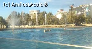 [P26] F&acirc;nt&acirc;nile arteziene de la Piața Unirii, București » foto by Mioritik
 - 
<span class="allrVoted glyphicon glyphicon-heart hidden" id="av1399643"></span>
<a class="m-l-10 hidden" id="sv1399643" onclick="voting_Foto_DelVot(,1399643,3511)" role="button">șterge vot <span class="glyphicon glyphicon-remove"></span></a>
<a id="v91399643" class=" c-red"  onclick="voting_Foto_SetVot(1399643)" role="button"><span class="glyphicon glyphicon-heart-empty"></span> <b>LIKE</b> = Votează poza</a> <img class="hidden"  id="f1399643W9" src="/imagini/loader.gif" border="0" /><span class="AjErrMes hidden" id="e1399643ErM"></span>