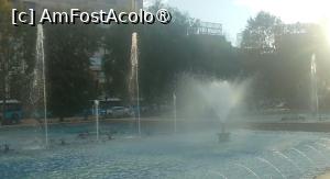 [P30] F&acirc;nt&acirc;nile arteziene de la Piața Unirii, București » foto by Mioritik
 - 
<span class="allrVoted glyphicon glyphicon-heart hidden" id="av1399647"></span>
<a class="m-l-10 hidden" id="sv1399647" onclick="voting_Foto_DelVot(,1399647,3511)" role="button">șterge vot <span class="glyphicon glyphicon-remove"></span></a>
<a id="v91399647" class=" c-red"  onclick="voting_Foto_SetVot(1399647)" role="button"><span class="glyphicon glyphicon-heart-empty"></span> <b>LIKE</b> = Votează poza</a> <img class="hidden"  id="f1399647W9" src="/imagini/loader.gif" border="0" /><span class="AjErrMes hidden" id="e1399647ErM"></span>