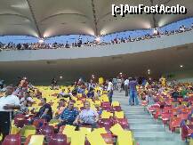 [P37] In ARENA -in plan secund,cu steag alocat de organizatori si cu placarda galbena ...EU . » foto by Marian Preda
 - 
<span class="allrVoted glyphicon glyphicon-heart hidden" id="av255061"></span>
<a class="m-l-10 hidden" id="sv255061" onclick="voting_Foto_DelVot(,255061,3511)" role="button">șterge vot <span class="glyphicon glyphicon-remove"></span></a>
<a id="v9255061" class=" c-red"  onclick="voting_Foto_SetVot(255061)" role="button"><span class="glyphicon glyphicon-heart-empty"></span> <b>LIKE</b> = Votează poza</a> <img class="hidden"  id="f255061W9" src="/imagini/loader.gif" border="0" /><span class="AjErrMes hidden" id="e255061ErM"></span>