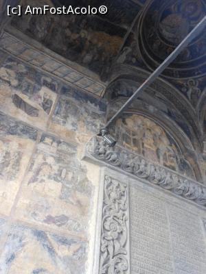 [P27] Mănăstirea Stavropoleos - &Icirc;n pridvor. » foto by iulianic
 - 
<span class="allrVoted glyphicon glyphicon-heart hidden" id="av1215841"></span>
<a class="m-l-10 hidden" id="sv1215841" onclick="voting_Foto_DelVot(,1215841,3511)" role="button">șterge vot <span class="glyphicon glyphicon-remove"></span></a>
<a id="v91215841" class=" c-red"  onclick="voting_Foto_SetVot(1215841)" role="button"><span class="glyphicon glyphicon-heart-empty"></span> <b>LIKE</b> = Votează poza</a> <img class="hidden"  id="f1215841W9" src="/imagini/loader.gif" border="0" /><span class="AjErrMes hidden" id="e1215841ErM"></span>