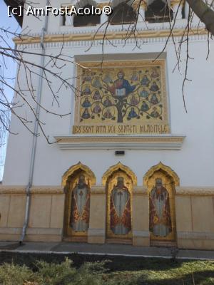 [P36] Mănăstirea Duminica Sfinților Rom&acirc;ni - Peretele vestic al bisericii. » foto by iulianic
 - 
<span class="allrVoted glyphicon glyphicon-heart hidden" id="av1215850"></span>
<a class="m-l-10 hidden" id="sv1215850" onclick="voting_Foto_DelVot(,1215850,3511)" role="button">șterge vot <span class="glyphicon glyphicon-remove"></span></a>
<a id="v91215850" class=" c-red"  onclick="voting_Foto_SetVot(1215850)" role="button"><span class="glyphicon glyphicon-heart-empty"></span> <b>LIKE</b> = Votează poza</a> <img class="hidden"  id="f1215850W9" src="/imagini/loader.gif" border="0" /><span class="AjErrMes hidden" id="e1215850ErM"></span>