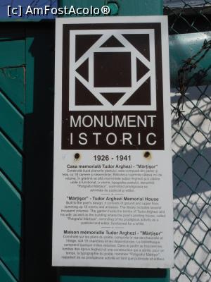 [P04] Casa Memorială "Tudor Arghezi" - Monument istoric. » foto by iulianic
 - 
<span class="allrVoted glyphicon glyphicon-heart hidden" id="av1216478"></span>
<a class="m-l-10 hidden" id="sv1216478" onclick="voting_Foto_DelVot(,1216478,3511)" role="button">șterge vot <span class="glyphicon glyphicon-remove"></span></a>
<a id="v91216478" class=" c-red"  onclick="voting_Foto_SetVot(1216478)" role="button"><span class="glyphicon glyphicon-heart-empty"></span> <b>LIKE</b> = Votează poza</a> <img class="hidden"  id="f1216478W9" src="/imagini/loader.gif" border="0" /><span class="AjErrMes hidden" id="e1216478ErM"></span>