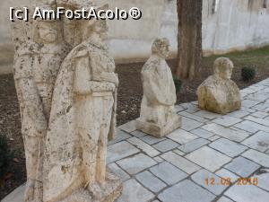 [P13] Casa Filipescu-Cesianu - Lucrări de artă expuse pe aleile parcului. » foto by iulianic
 - 
<span class="allrVoted glyphicon glyphicon-heart hidden" id="av714201"></span>
<a class="m-l-10 hidden" id="sv714201" onclick="voting_Foto_DelVot(,714201,3511)" role="button">șterge vot <span class="glyphicon glyphicon-remove"></span></a>
<a id="v9714201" class=" c-red"  onclick="voting_Foto_SetVot(714201)" role="button"><span class="glyphicon glyphicon-heart-empty"></span> <b>LIKE</b> = Votează poza</a> <img class="hidden"  id="f714201W9" src="/imagini/loader.gif" border="0" /><span class="AjErrMes hidden" id="e714201ErM"></span>