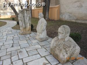 [P17] Casa Filipescu-Cesianu - Lucrări de artă expuse pe aleile parcului.  » foto by iulianic
 - 
<span class="allrVoted glyphicon glyphicon-heart hidden" id="av714205"></span>
<a class="m-l-10 hidden" id="sv714205" onclick="voting_Foto_DelVot(,714205,3511)" role="button">șterge vot <span class="glyphicon glyphicon-remove"></span></a>
<a id="v9714205" class=" c-red"  onclick="voting_Foto_SetVot(714205)" role="button"><span class="glyphicon glyphicon-heart-empty"></span> <b>LIKE</b> = Votează poza</a> <img class="hidden"  id="f714205W9" src="/imagini/loader.gif" border="0" /><span class="AjErrMes hidden" id="e714205ErM"></span>