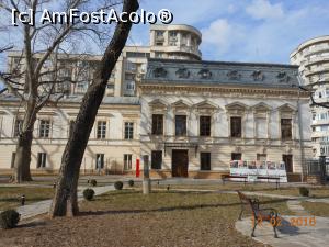 [P18] Casa Filipescu-Cesianu - Intrarea principală și latura dinspre parc. » foto by iulianic
 - 
<span class="allrVoted glyphicon glyphicon-heart hidden" id="av714206"></span>
<a class="m-l-10 hidden" id="sv714206" onclick="voting_Foto_DelVot(,714206,3511)" role="button">șterge vot <span class="glyphicon glyphicon-remove"></span></a>
<a id="v9714206" class=" c-red"  onclick="voting_Foto_SetVot(714206)" role="button"><span class="glyphicon glyphicon-heart-empty"></span> <b>LIKE</b> = Votează poza</a> <img class="hidden"  id="f714206W9" src="/imagini/loader.gif" border="0" /><span class="AjErrMes hidden" id="e714206ErM"></span>