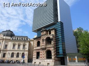 [P02] București - Sediul Uniunii Arhitecţilor din România, alăturare de vechi și nou.  » foto by iulianic
 - 
<span class="allrVoted glyphicon glyphicon-heart hidden" id="av730596"></span>
<a class="m-l-10 hidden" id="sv730596" onclick="voting_Foto_DelVot(,730596,3511)" role="button">șterge vot <span class="glyphicon glyphicon-remove"></span></a>
<a id="v9730596" class=" c-red"  onclick="voting_Foto_SetVot(730596)" role="button"><span class="glyphicon glyphicon-heart-empty"></span> <b>LIKE</b> = Votează poza</a> <img class="hidden"  id="f730596W9" src="/imagini/loader.gif" border="0" /><span class="AjErrMes hidden" id="e730596ErM"></span>
