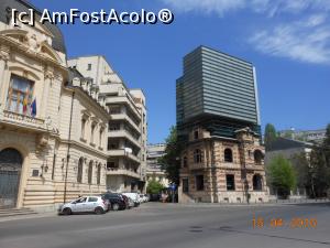 [P07] București - Sediul Uniunii Arhitecţilor din România, colțul de la intersecția străzilor Boteanu și Dem I. Dobrescu.  » foto by iulianic
 - 
<span class="allrVoted glyphicon glyphicon-heart hidden" id="av730601"></span>
<a class="m-l-10 hidden" id="sv730601" onclick="voting_Foto_DelVot(,730601,3511)" role="button">șterge vot <span class="glyphicon glyphicon-remove"></span></a>
<a id="v9730601" class=" c-red"  onclick="voting_Foto_SetVot(730601)" role="button"><span class="glyphicon glyphicon-heart-empty"></span> <b>LIKE</b> = Votează poza</a> <img class="hidden"  id="f730601W9" src="/imagini/loader.gif" border="0" /><span class="AjErrMes hidden" id="e730601ErM"></span>