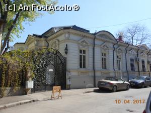 [P15] Pe urmele lui Mircea Eliade - Casă boierească pe Str. Romulus.  » foto by iulianic
 - 
<span class="allrVoted glyphicon glyphicon-heart hidden" id="av846247"></span>
<a class="m-l-10 hidden" id="sv846247" onclick="voting_Foto_DelVot(,846247,3511)" role="button">șterge vot <span class="glyphicon glyphicon-remove"></span></a>
<a id="v9846247" class=" c-red"  onclick="voting_Foto_SetVot(846247)" role="button"><span class="glyphicon glyphicon-heart-empty"></span> <b>LIKE</b> = Votează poza</a> <img class="hidden"  id="f846247W9" src="/imagini/loader.gif" border="0" /><span class="AjErrMes hidden" id="e846247ErM"></span>