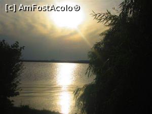 [P15] Un apus spre toamna.  » foto by vulpe mihaela
 - 
<span class="allrVoted glyphicon glyphicon-heart hidden" id="av965017"></span>
<a class="m-l-10 hidden" id="sv965017" onclick="voting_Foto_DelVot(,965017,3511)" role="button">șterge vot <span class="glyphicon glyphicon-remove"></span></a>
<a id="v9965017" class=" c-red"  onclick="voting_Foto_SetVot(965017)" role="button"><span class="glyphicon glyphicon-heart-empty"></span> <b>LIKE</b> = Votează poza</a> <img class="hidden"  id="f965017W9" src="/imagini/loader.gif" border="0" /><span class="AjErrMes hidden" id="e965017ErM"></span>