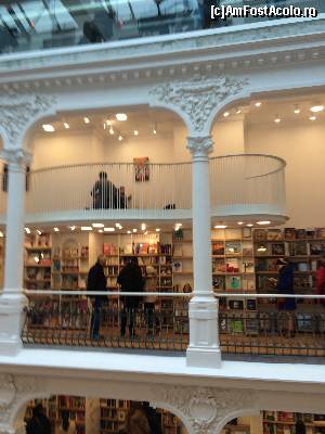 [P10] Carturesti Carusel- 15.000 de titluride carte pentru toti cititorii.  » foto by Floria
 - 
<span class="allrVoted glyphicon glyphicon-heart hidden" id="av604381"></span>
<a class="m-l-10 hidden" id="sv604381" onclick="voting_Foto_DelVot(,604381,3511)" role="button">șterge vot <span class="glyphicon glyphicon-remove"></span></a>
<a id="v9604381" class=" c-red"  onclick="voting_Foto_SetVot(604381)" role="button"><span class="glyphicon glyphicon-heart-empty"></span> <b>LIKE</b> = Votează poza</a> <img class="hidden"  id="f604381W9" src="/imagini/loader.gif" border="0" /><span class="AjErrMes hidden" id="e604381ErM"></span>