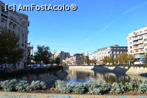 [P07] Pe malul Dâmboviței-Splaiul Independenței » foto by AZE
 - 
<span class="allrVoted glyphicon glyphicon-heart hidden" id="av960417"></span>
<a class="m-l-10 hidden" id="sv960417" onclick="voting_Foto_DelVot(,960417,3511)" role="button">șterge vot <span class="glyphicon glyphicon-remove"></span></a>
<a id="v9960417" class=" c-red"  onclick="voting_Foto_SetVot(960417)" role="button"><span class="glyphicon glyphicon-heart-empty"></span> <b>LIKE</b> = Votează poza</a> <img class="hidden"  id="f960417W9" src="/imagini/loader.gif" border="0" /><span class="AjErrMes hidden" id="e960417ErM"></span>