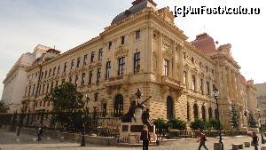 [P20] Palatul B. N. R. din centrul vechi al Bucurestiului, Lipscani. Arhitectura apartine stilului Renasterii franceze. In fata cladirii se observa bustul lui Eugeniu Carada, ctitorul BNR.  » foto by zuftim
 - 
<span class="allrVoted glyphicon glyphicon-heart hidden" id="av546091"></span>
<a class="m-l-10 hidden" id="sv546091" onclick="voting_Foto_DelVot(,546091,3511)" role="button">șterge vot <span class="glyphicon glyphicon-remove"></span></a>
<a id="v9546091" class=" c-red"  onclick="voting_Foto_SetVot(546091)" role="button"><span class="glyphicon glyphicon-heart-empty"></span> <b>LIKE</b> = Votează poza</a> <img class="hidden"  id="f546091W9" src="/imagini/loader.gif" border="0" /><span class="AjErrMes hidden" id="e546091ErM"></span>