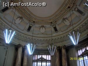 [P04] Interiorul fostului Palat al Bursei. Lasa... ca acum mi se pare ca s-au aciuat la fostul Hotel Modern, de pe Carol, cei cu bursa de valori » foto by cristina47*
 - 
<span class="allrVoted glyphicon glyphicon-heart hidden" id="av743023"></span>
<a class="m-l-10 hidden" id="sv743023" onclick="voting_Foto_DelVot(,743023,3511)" role="button">șterge vot <span class="glyphicon glyphicon-remove"></span></a>
<a id="v9743023" class=" c-red"  onclick="voting_Foto_SetVot(743023)" role="button"><span class="glyphicon glyphicon-heart-empty"></span> <b>LIKE</b> = Votează poza</a> <img class="hidden"  id="f743023W9" src="/imagini/loader.gif" border="0" /><span class="AjErrMes hidden" id="e743023ErM"></span>