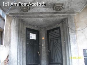 [P02] Intrarea in blocul unde au locuit cei doi Nottara.  » foto by cristina47*
 - 
<span class="allrVoted glyphicon glyphicon-heart hidden" id="av842030"></span>
<a class="m-l-10 hidden" id="sv842030" onclick="voting_Foto_DelVot(,842030,3511)" role="button">șterge vot <span class="glyphicon glyphicon-remove"></span></a>
<a id="v9842030" class=" c-red"  onclick="voting_Foto_SetVot(842030)" role="button"><span class="glyphicon glyphicon-heart-empty"></span> <b>LIKE</b> = Votează poza</a> <img class="hidden"  id="f842030W9" src="/imagini/loader.gif" border="0" /><span class="AjErrMes hidden" id="e842030ErM"></span>