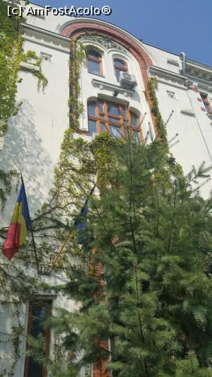 [P07] Vedere spre acoperiș » foto by ultrasro
 - 
<span class="allrVoted glyphicon glyphicon-heart hidden" id="av1063392"></span>
<a class="m-l-10 hidden" id="sv1063392" onclick="voting_Foto_DelVot(,1063392,3511)" role="button">șterge vot <span class="glyphicon glyphicon-remove"></span></a>
<a id="v91063392" class=" c-red"  onclick="voting_Foto_SetVot(1063392)" role="button"><span class="glyphicon glyphicon-heart-empty"></span> <b>LIKE</b> = Votează poza</a> <img class="hidden"  id="f1063392W9" src="/imagini/loader.gif" border="0" /><span class="AjErrMes hidden" id="e1063392ErM"></span>