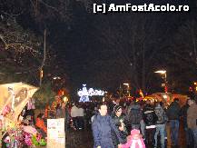 [P21] Seara de Craciun 2010, Parcul Alexandru Ioan Cuza, doctorul gospodar si cetatenii ce vor pasaport de Sectorul 3, idee vehiculata printre mandrii locuitori ai Orasului in Oras. » foto by costin1968
 - 
<span class="allrVoted glyphicon glyphicon-heart hidden" id="av177127"></span>
<a class="m-l-10 hidden" id="sv177127" onclick="voting_Foto_DelVot(,177127,3511)" role="button">șterge vot <span class="glyphicon glyphicon-remove"></span></a>
<a id="v9177127" class=" c-red"  onclick="voting_Foto_SetVot(177127)" role="button"><span class="glyphicon glyphicon-heart-empty"></span> <b>LIKE</b> = Votează poza</a> <img class="hidden"  id="f177127W9" src="/imagini/loader.gif" border="0" /><span class="AjErrMes hidden" id="e177127ErM"></span>