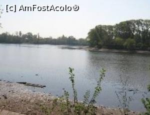 [P02] Cărarea sălbatică de pe malul lacului Floreasca pe care ne plimbam &icirc;n 2013-2014 » foto by Michi
 - 
<span class="allrVoted glyphicon glyphicon-heart hidden" id="av1242706"></span>
<a class="m-l-10 hidden" id="sv1242706" onclick="voting_Foto_DelVot(,1242706,3511)" role="button">șterge vot <span class="glyphicon glyphicon-remove"></span></a>
<a id="v91242706" class=" c-red"  onclick="voting_Foto_SetVot(1242706)" role="button"><span class="glyphicon glyphicon-heart-empty"></span> <b>LIKE</b> = Votează poza</a> <img class="hidden"  id="f1242706W9" src="/imagini/loader.gif" border="0" /><span class="AjErrMes hidden" id="e1242706ErM"></span>