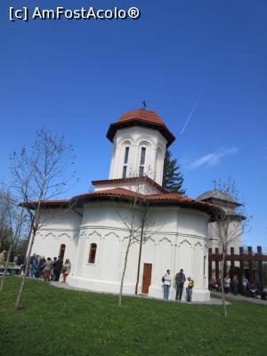 [P10] Biserica  cu hram Sf. Sofia,  Acesta era numele soţiei lui Ulise Negropontes » foto by Michi
 - 
<span class="allrVoted glyphicon glyphicon-heart hidden" id="av1294082"></span>
<a class="m-l-10 hidden" id="sv1294082" onclick="voting_Foto_DelVot(,1294082,3511)" role="button">șterge vot <span class="glyphicon glyphicon-remove"></span></a>
<a id="v91294082" class=" c-red"  onclick="voting_Foto_SetVot(1294082)" role="button"><span class="glyphicon glyphicon-heart-empty"></span> <b>LIKE</b> = Votează poza</a> <img class="hidden"  id="f1294082W9" src="/imagini/loader.gif" border="0" /><span class="AjErrMes hidden" id="e1294082ErM"></span>