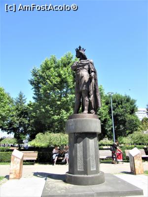 [P37] Statuia lui Stefan cel Mare în Parcul Obor » foto by Michi
 - 
<span class="allrVoted glyphicon glyphicon-heart hidden" id="av1307121"></span>
<a class="m-l-10 hidden" id="sv1307121" onclick="voting_Foto_DelVot(,1307121,3511)" role="button">șterge vot <span class="glyphicon glyphicon-remove"></span></a>
<a id="v91307121" class=" c-red"  onclick="voting_Foto_SetVot(1307121)" role="button"><span class="glyphicon glyphicon-heart-empty"></span> <b>LIKE</b> = Votează poza</a> <img class="hidden"  id="f1307121W9" src="/imagini/loader.gif" border="0" /><span class="AjErrMes hidden" id="e1307121ErM"></span>