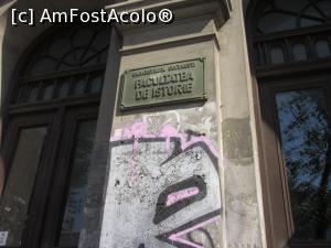 [P20] Firma facultăţii de istorie » foto by Michi
 - 
<span class="allrVoted glyphicon glyphicon-heart hidden" id="av1311045"></span>
<a class="m-l-10 hidden" id="sv1311045" onclick="voting_Foto_DelVot(,1311045,3511)" role="button">șterge vot <span class="glyphicon glyphicon-remove"></span></a>
<a id="v91311045" class=" c-red"  onclick="voting_Foto_SetVot(1311045)" role="button"><span class="glyphicon glyphicon-heart-empty"></span> <b>LIKE</b> = Votează poza</a> <img class="hidden"  id="f1311045W9" src="/imagini/loader.gif" border="0" /><span class="AjErrMes hidden" id="e1311045ErM"></span>