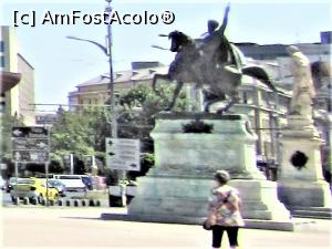 [P27] Statuia lui Mihai Viteazul şi &icirc;n plan doi Heliade Rădulescu » foto by Michi
 - 
<span class="allrVoted glyphicon glyphicon-heart hidden" id="av1311052"></span>
<a class="m-l-10 hidden" id="sv1311052" onclick="voting_Foto_DelVot(,1311052,3511)" role="button">șterge vot <span class="glyphicon glyphicon-remove"></span></a>
<a id="v91311052" class=" c-red"  onclick="voting_Foto_SetVot(1311052)" role="button"><span class="glyphicon glyphicon-heart-empty"></span> <b>LIKE</b> = Votează poza</a> <img class="hidden"  id="f1311052W9" src="/imagini/loader.gif" border="0" /><span class="AjErrMes hidden" id="e1311052ErM"></span>
