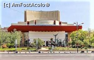 [P01] Teatrul National vedere generală » foto by Michi
 - 
<span class="allrVoted glyphicon glyphicon-heart hidden" id="av1356847"></span>
<a class="m-l-10 hidden" id="sv1356847" onclick="voting_Foto_DelVot(,1356847,3511)" role="button">șterge vot <span class="glyphicon glyphicon-remove"></span></a>
<a id="v91356847" class=" c-red"  onclick="voting_Foto_SetVot(1356847)" role="button"><span class="glyphicon glyphicon-heart-empty"></span> <b>LIKE</b> = Votează poza</a> <img class="hidden"  id="f1356847W9" src="/imagini/loader.gif" border="0" /><span class="AjErrMes hidden" id="e1356847ErM"></span>