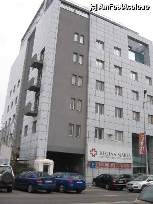 [P02] Spitalul privat Regina Maria, fost Euroclinic » foto by Michi
 - 
<span class="allrVoted glyphicon glyphicon-heart hidden" id="av502605"></span>
<a class="m-l-10 hidden" id="sv502605" onclick="voting_Foto_DelVot(,502605,3511)" role="button">șterge vot <span class="glyphicon glyphicon-remove"></span></a>
<a id="v9502605" class=" c-red"  onclick="voting_Foto_SetVot(502605)" role="button"><span class="glyphicon glyphicon-heart-empty"></span> <b>LIKE</b> = Votează poza</a> <img class="hidden"  id="f502605W9" src="/imagini/loader.gif" border="0" /><span class="AjErrMes hidden" id="e502605ErM"></span>