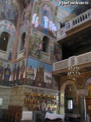 [P17] Interior biserica sf. Elefterie Nou » foto by Michi
 - 
<span class="allrVoted glyphicon glyphicon-heart hidden" id="av559709"></span>
<a class="m-l-10 hidden" id="sv559709" onclick="voting_Foto_DelVot(,559709,3511)" role="button">șterge vot <span class="glyphicon glyphicon-remove"></span></a>
<a id="v9559709" class=" c-red"  onclick="voting_Foto_SetVot(559709)" role="button"><span class="glyphicon glyphicon-heart-empty"></span> <b>LIKE</b> = Votează poza</a> <img class="hidden"  id="f559709W9" src="/imagini/loader.gif" border="0" /><span class="AjErrMes hidden" id="e559709ErM"></span>