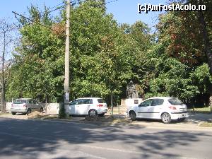 [P04] Statuia dr. N. Paulescu » foto by Michi
 - 
<span class="allrVoted glyphicon glyphicon-heart hidden" id="av559696"></span>
<a class="m-l-10 hidden" id="sv559696" onclick="voting_Foto_DelVot(,559696,3511)" role="button">șterge vot <span class="glyphicon glyphicon-remove"></span></a>
<a id="v9559696" class=" c-red"  onclick="voting_Foto_SetVot(559696)" role="button"><span class="glyphicon glyphicon-heart-empty"></span> <b>LIKE</b> = Votează poza</a> <img class="hidden"  id="f559696W9" src="/imagini/loader.gif" border="0" /><span class="AjErrMes hidden" id="e559696ErM"></span>