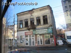 [P22] Locuinţă părăsită pe calea Moşilor la km 0 lângă biserica Sf Gheorghe.  » foto by Michi
 - 
<span class="allrVoted glyphicon glyphicon-heart hidden" id="av936201"></span>
<a class="m-l-10 hidden" id="sv936201" onclick="voting_Foto_DelVot(,936201,3511)" role="button">șterge vot <span class="glyphicon glyphicon-remove"></span></a>
<a id="v9936201" class=" c-red"  onclick="voting_Foto_SetVot(936201)" role="button"><span class="glyphicon glyphicon-heart-empty"></span> <b>LIKE</b> = Votează poza</a> <img class="hidden"  id="f936201W9" src="/imagini/loader.gif" border="0" /><span class="AjErrMes hidden" id="e936201ErM"></span>