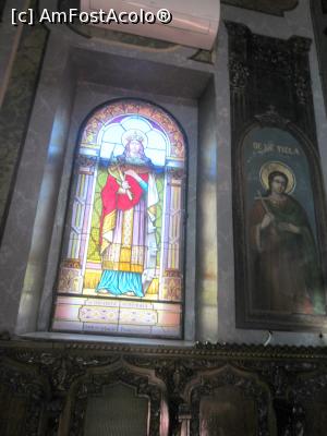 [P26] Vitralii în biserica Popa Soare » foto by Michi
 - 
<span class="allrVoted glyphicon glyphicon-heart hidden" id="av938285"></span>
<a class="m-l-10 hidden" id="sv938285" onclick="voting_Foto_DelVot(,938285,3511)" role="button">șterge vot <span class="glyphicon glyphicon-remove"></span></a>
<a id="v9938285" class=" c-red"  onclick="voting_Foto_SetVot(938285)" role="button"><span class="glyphicon glyphicon-heart-empty"></span> <b>LIKE</b> = Votează poza</a> <img class="hidden"  id="f938285W9" src="/imagini/loader.gif" border="0" /><span class="AjErrMes hidden" id="e938285ErM"></span>