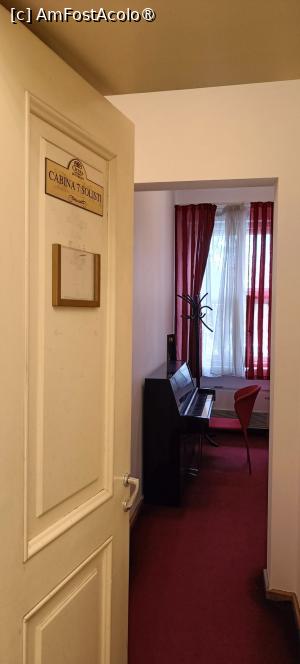 [P14] O cabină a soliștilor... » foto by tata123 🔱
 - 
<span class="allrVoted glyphicon glyphicon-heart hidden" id="av1515565"></span>
<a class="m-l-10 hidden" id="sv1515565" onclick="voting_Foto_DelVot(,1515565,3511)" role="button">șterge vot <span class="glyphicon glyphicon-remove"></span></a>
<a id="v91515565" class=" c-red"  onclick="voting_Foto_SetVot(1515565)" role="button"><span class="glyphicon glyphicon-heart-empty"></span> <b>LIKE</b> = Votează poza</a> <img class="hidden"  id="f1515565W9" src="/imagini/loader.gif" border="0" /><span class="AjErrMes hidden" id="e1515565ErM"></span>