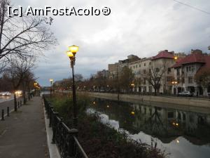 [P12] Înserarea se lasă, lămpile se aprind...  » foto by tata123 🔱
 - 
<span class="allrVoted glyphicon glyphicon-heart hidden" id="av716480"></span>
<a class="m-l-10 hidden" id="sv716480" onclick="voting_Foto_DelVot(,716480,3511)" role="button">șterge vot <span class="glyphicon glyphicon-remove"></span></a>
<a id="v9716480" class=" c-red"  onclick="voting_Foto_SetVot(716480)" role="button"><span class="glyphicon glyphicon-heart-empty"></span> <b>LIKE</b> = Votează poza</a> <img class="hidden"  id="f716480W9" src="/imagini/loader.gif" border="0" /><span class="AjErrMes hidden" id="e716480ErM"></span>