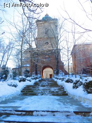 [P16] Clopotnița mănăstirii Radu Vodă - București. » foto by tata123 🔱
 - 
<span class="allrVoted glyphicon glyphicon-heart hidden" id="av718925"></span>
<a class="m-l-10 hidden" id="sv718925" onclick="voting_Foto_DelVot(,718925,3511)" role="button">șterge vot <span class="glyphicon glyphicon-remove"></span></a>
<a id="v9718925" class=" c-red"  onclick="voting_Foto_SetVot(718925)" role="button"><span class="glyphicon glyphicon-heart-empty"></span> <b>LIKE</b> = Votează poza</a> <img class="hidden"  id="f718925W9" src="/imagini/loader.gif" border="0" /><span class="AjErrMes hidden" id="e718925ErM"></span>