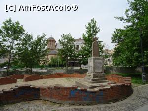 [P02] Piața Sf. Anton - locul bisericii arse la mijlocul secolului al XIX-lea. » foto by tata123 🔱
 - 
<span class="allrVoted glyphicon glyphicon-heart hidden" id="av1164902"></span>
<a class="m-l-10 hidden" id="sv1164902" onclick="voting_Foto_DelVot(,1164902,3511)" role="button">șterge vot <span class="glyphicon glyphicon-remove"></span></a>
<a id="v91164902" class=" c-red"  onclick="voting_Foto_SetVot(1164902)" role="button"><span class="glyphicon glyphicon-heart-empty"></span> <b>LIKE</b> = Votează poza</a> <img class="hidden"  id="f1164902W9" src="/imagini/loader.gif" border="0" /><span class="AjErrMes hidden" id="e1164902ErM"></span>