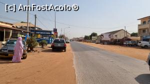 [P04] străzile din Gambia » foto by robert
 - 
<span class="allrVoted glyphicon glyphicon-heart hidden" id="av1283340"></span>
<a class="m-l-10 hidden" id="sv1283340" onclick="voting_Foto_DelVot(,1283340,3513)" role="button">șterge vot <span class="glyphicon glyphicon-remove"></span></a>
<a id="v91283340" class=" c-red"  onclick="voting_Foto_SetVot(1283340)" role="button"><span class="glyphicon glyphicon-heart-empty"></span> <b>LIKE</b> = Votează poza</a> <img class="hidden"  id="f1283340W9" src="/imagini/loader.gif" border="0" /><span class="AjErrMes hidden" id="e1283340ErM"></span>
