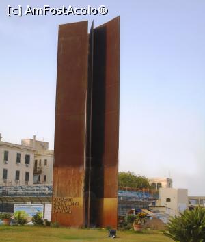 [P06] Monumentul închinat celor căzuți la datorie în lupta anti-mafia.  » foto by Carmen Ion
 - 
<span class="allrVoted glyphicon glyphicon-heart hidden" id="av1102066"></span>
<a class="m-l-10 hidden" id="sv1102066" onclick="voting_Foto_DelVot(,1102066,3527)" role="button">șterge vot <span class="glyphicon glyphicon-remove"></span></a>
<a id="v91102066" class=" c-red"  onclick="voting_Foto_SetVot(1102066)" role="button"><span class="glyphicon glyphicon-heart-empty"></span> <b>LIKE</b> = Votează poza</a> <img class="hidden"  id="f1102066W9" src="/imagini/loader.gif" border="0" /><span class="AjErrMes hidden" id="e1102066ErM"></span>