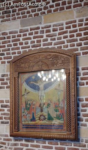 [P63] Biserica Sfinții Martiri Sergius și Bacchus. Icoană ce simbolizează „Răstignirea Domnului”. » foto by ovidiuyepi
 - 
<span class="allrVoted glyphicon glyphicon-heart hidden" id="av1365418"></span>
<a class="m-l-10 hidden" id="sv1365418" onclick="voting_Foto_DelVot(,1365418,3529)" role="button">șterge vot <span class="glyphicon glyphicon-remove"></span></a>
<a id="v91365418" class=" c-red"  onclick="voting_Foto_SetVot(1365418)" role="button"><span class="glyphicon glyphicon-heart-empty"></span> <b>LIKE</b> = Votează poza</a> <img class="hidden"  id="f1365418W9" src="/imagini/loader.gif" border="0" /><span class="AjErrMes hidden" id="e1365418ErM"></span>