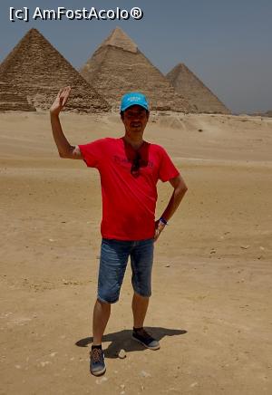 [P08] Am fost acolo. &Icirc;n fața celor trei Piramide. La baza a 43 de secole de istorie. » foto by ovidiuyepi
 - 
<span class="allrVoted glyphicon glyphicon-heart hidden" id="av1365363"></span>
<a class="m-l-10 hidden" id="sv1365363" onclick="voting_Foto_DelVot(,1365363,3529)" role="button">șterge vot <span class="glyphicon glyphicon-remove"></span></a>
<a id="v91365363" class=" c-red"  onclick="voting_Foto_SetVot(1365363)" role="button"><span class="glyphicon glyphicon-heart-empty"></span> <b>LIKE</b> = Votează poza</a> <img class="hidden"  id="f1365363W9" src="/imagini/loader.gif" border="0" /><span class="AjErrMes hidden" id="e1365363ErM"></span>