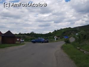 [P01] Pe drumul către Pâclele de la Beciu. Spre dreapta se ajunge la Pâclele Mari și Pâclele Mici, iar către stânga se continuă spre localitatea Beciu (încă 5 kilometri din acest loc, apoi alți 3 kilometri până la arealul vulcanic). » foto by Floryn81
 - 
<span class="allrVoted glyphicon glyphicon-heart hidden" id="av1172166"></span>
<a class="m-l-10 hidden" id="sv1172166" onclick="voting_Foto_DelVot(,1172166,3566)" role="button">șterge vot <span class="glyphicon glyphicon-remove"></span></a>
<a id="v91172166" class=" c-red"  onclick="voting_Foto_SetVot(1172166)" role="button"><span class="glyphicon glyphicon-heart-empty"></span> <b>LIKE</b> = Votează poza</a> <img class="hidden"  id="f1172166W9" src="/imagini/loader.gif" border="0" /><span class="AjErrMes hidden" id="e1172166ErM"></span>