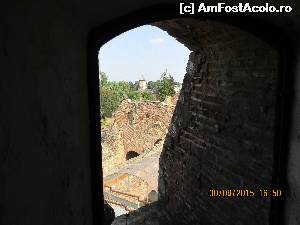 [P14] Grosimea zidului turnului.  » foto by elviramvio
 - 
<span class="allrVoted glyphicon glyphicon-heart hidden" id="av662175"></span>
<a class="m-l-10 hidden" id="sv662175" onclick="voting_Foto_DelVot(,662175,3568)" role="button">șterge vot <span class="glyphicon glyphicon-remove"></span></a>
<a id="v9662175" class=" c-red"  onclick="voting_Foto_SetVot(662175)" role="button"><span class="glyphicon glyphicon-heart-empty"></span> <b>LIKE</b> = Votează poza</a> <img class="hidden"  id="f662175W9" src="/imagini/loader.gif" border="0" /><span class="AjErrMes hidden" id="e662175ErM"></span>