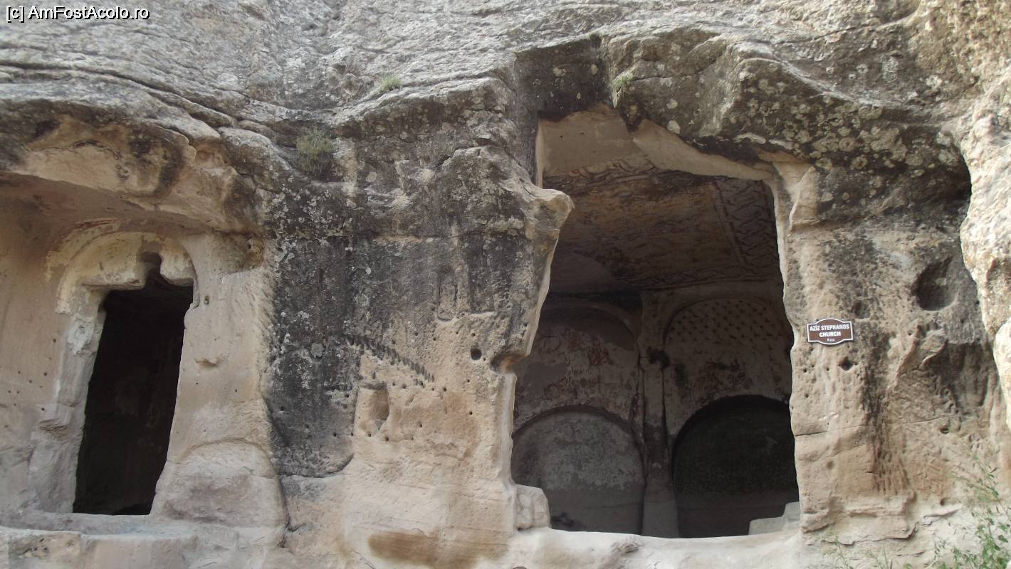 [P15] Manastirea Keslik-Biserica Sf Stefan-vedere exterioara » foto by chrisstina
 - 
<span class="allrVoted glyphicon glyphicon-heart hidden" id="av764592"></span>
<a class="m-l-10 hidden" id="sv764592" onclick="voting_Foto_DelVot(,764592,3573)" role="button">șterge vot <span class="glyphicon glyphicon-remove"></span></a>
<a id="v9764592" class=" c-red"  onclick="voting_Foto_SetVot(764592)" role="button"><span class="glyphicon glyphicon-heart-empty"></span> <b>LIKE</b> = Votează poza</a> <img class="hidden"  id="f764592W9" src="/imagini/loader.gif" border="0" /><span class="AjErrMes hidden" id="e764592ErM"></span>