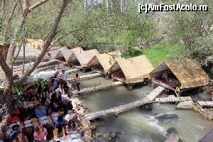 [P16] Valea Ihlara - mici cabane pe post de separeuri la restaurant, pe raul Melendiz » foto by nickro
 - 
<span class="allrVoted glyphicon glyphicon-heart hidden" id="av509933"></span>
<a class="m-l-10 hidden" id="sv509933" onclick="voting_Foto_DelVot(,509933,3573)" role="button">șterge vot <span class="glyphicon glyphicon-remove"></span></a>
<a id="v9509933" class=" c-red"  onclick="voting_Foto_SetVot(509933)" role="button"><span class="glyphicon glyphicon-heart-empty"></span> <b>LIKE</b> = Votează poza</a> <img class="hidden"  id="f509933W9" src="/imagini/loader.gif" border="0" /><span class="AjErrMes hidden" id="e509933ErM"></span>