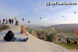 [P04] Baloane in zori, vazute de la Sunset Point - Goreme » foto by nickro
 - 
<span class="allrVoted glyphicon glyphicon-heart hidden" id="av510556"></span>
<a class="m-l-10 hidden" id="sv510556" onclick="voting_Foto_DelVot(,510556,3573)" role="button">șterge vot <span class="glyphicon glyphicon-remove"></span></a>
<a id="v9510556" class=" c-red"  onclick="voting_Foto_SetVot(510556)" role="button"><span class="glyphicon glyphicon-heart-empty"></span> <b>LIKE</b> = Votează poza</a> <img class="hidden"  id="f510556W9" src="/imagini/loader.gif" border="0" /><span class="AjErrMes hidden" id="e510556ErM"></span>