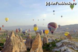 [P06] Baloane in zori, vazute de la Sunset Point - Goreme » foto by nickro
 - 
<span class="allrVoted glyphicon glyphicon-heart hidden" id="av510560"></span>
<a class="m-l-10 hidden" id="sv510560" onclick="voting_Foto_DelVot(,510560,3573)" role="button">șterge vot <span class="glyphicon glyphicon-remove"></span></a>
<a id="v9510560" class=" c-red"  onclick="voting_Foto_SetVot(510560)" role="button"><span class="glyphicon glyphicon-heart-empty"></span> <b>LIKE</b> = Votează poza</a> <img class="hidden"  id="f510560W9" src="/imagini/loader.gif" border="0" /><span class="AjErrMes hidden" id="e510560ErM"></span>