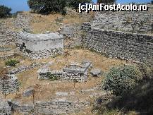 [P11] Troia - ruine din epoca romana. Pentru a ajunge la comorile mult visate, Schliemann a distrus mare parte din ruinele romane. » foto by florinbad
 - 
<span class="allrVoted glyphicon glyphicon-heart hidden" id="av282266"></span>
<a class="m-l-10 hidden" id="sv282266" onclick="voting_Foto_DelVot(,282266,3612)" role="button">șterge vot <span class="glyphicon glyphicon-remove"></span></a>
<a id="v9282266" class=" c-red"  onclick="voting_Foto_SetVot(282266)" role="button"><span class="glyphicon glyphicon-heart-empty"></span> <b>LIKE</b> = Votează poza</a> <img class="hidden"  id="f282266W9" src="/imagini/loader.gif" border="0" /><span class="AjErrMes hidden" id="e282266ErM"></span>
