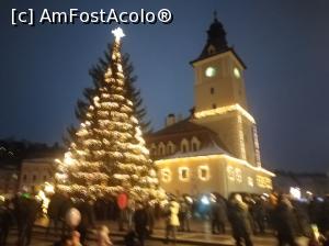 [P01] Brașov, de Crăciun, Piața Sfatului » foto by Mioritik
 - 
<span class="allrVoted glyphicon glyphicon-heart hidden" id="av1296413"></span>
<a class="m-l-10 hidden" id="sv1296413" onclick="voting_Foto_DelVot(,1296413,3615)" role="button">șterge vot <span class="glyphicon glyphicon-remove"></span></a>
<a id="v91296413" class=" c-red"  onclick="voting_Foto_SetVot(1296413)" role="button"><span class="glyphicon glyphicon-heart-empty"></span> <b>LIKE</b> = Votează poza</a> <img class="hidden"  id="f1296413W9" src="/imagini/loader.gif" border="0" /><span class="AjErrMes hidden" id="e1296413ErM"></span>