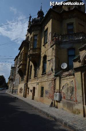 [P46] Cladiri vechi in oras » foto by Muffin2009*
 - 
<span class="allrVoted glyphicon glyphicon-heart hidden" id="av486286"></span>
<a class="m-l-10 hidden" id="sv486286" onclick="voting_Foto_DelVot(,486286,3615)" role="button">șterge vot <span class="glyphicon glyphicon-remove"></span></a>
<a id="v9486286" class=" c-red"  onclick="voting_Foto_SetVot(486286)" role="button"><span class="glyphicon glyphicon-heart-empty"></span> <b>LIKE</b> = Votează poza</a> <img class="hidden"  id="f486286W9" src="/imagini/loader.gif" border="0" /><span class="AjErrMes hidden" id="e486286ErM"></span>