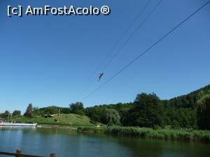 [P03] Parc Aventura - tiroliana peste lac » foto by mariusii
 - 
<span class="allrVoted glyphicon glyphicon-heart hidden" id="av884518"></span>
<a class="m-l-10 hidden" id="sv884518" onclick="voting_Foto_DelVot(,884518,3615)" role="button">șterge vot <span class="glyphicon glyphicon-remove"></span></a>
<a id="v9884518" class=" c-red"  onclick="voting_Foto_SetVot(884518)" role="button"><span class="glyphicon glyphicon-heart-empty"></span> <b>LIKE</b> = Votează poza</a> <img class="hidden"  id="f884518W9" src="/imagini/loader.gif" border="0" /><span class="AjErrMes hidden" id="e884518ErM"></span>